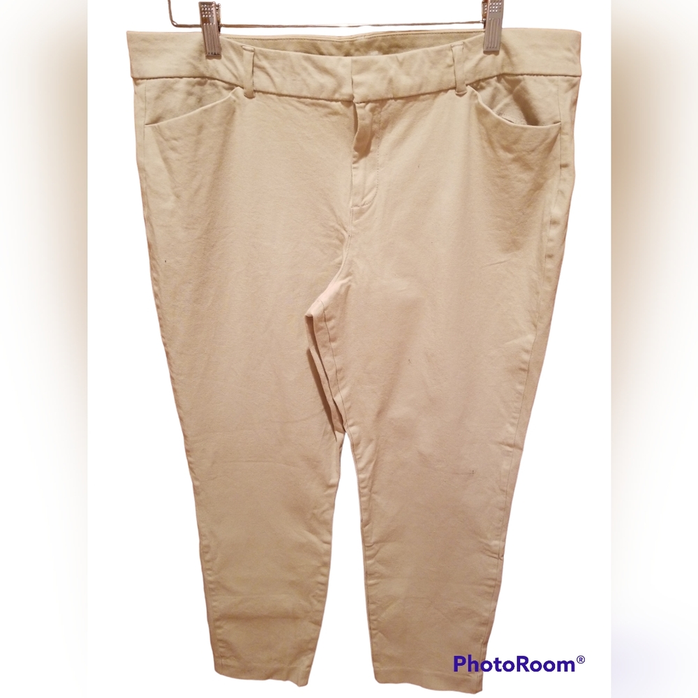 Old Navy Women's Pixie Pants Khaki Size 16